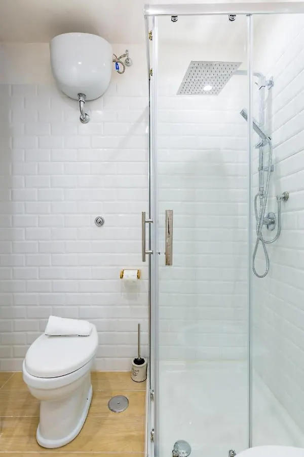 Brancaccio Renewed Apartment By Napoliapartments